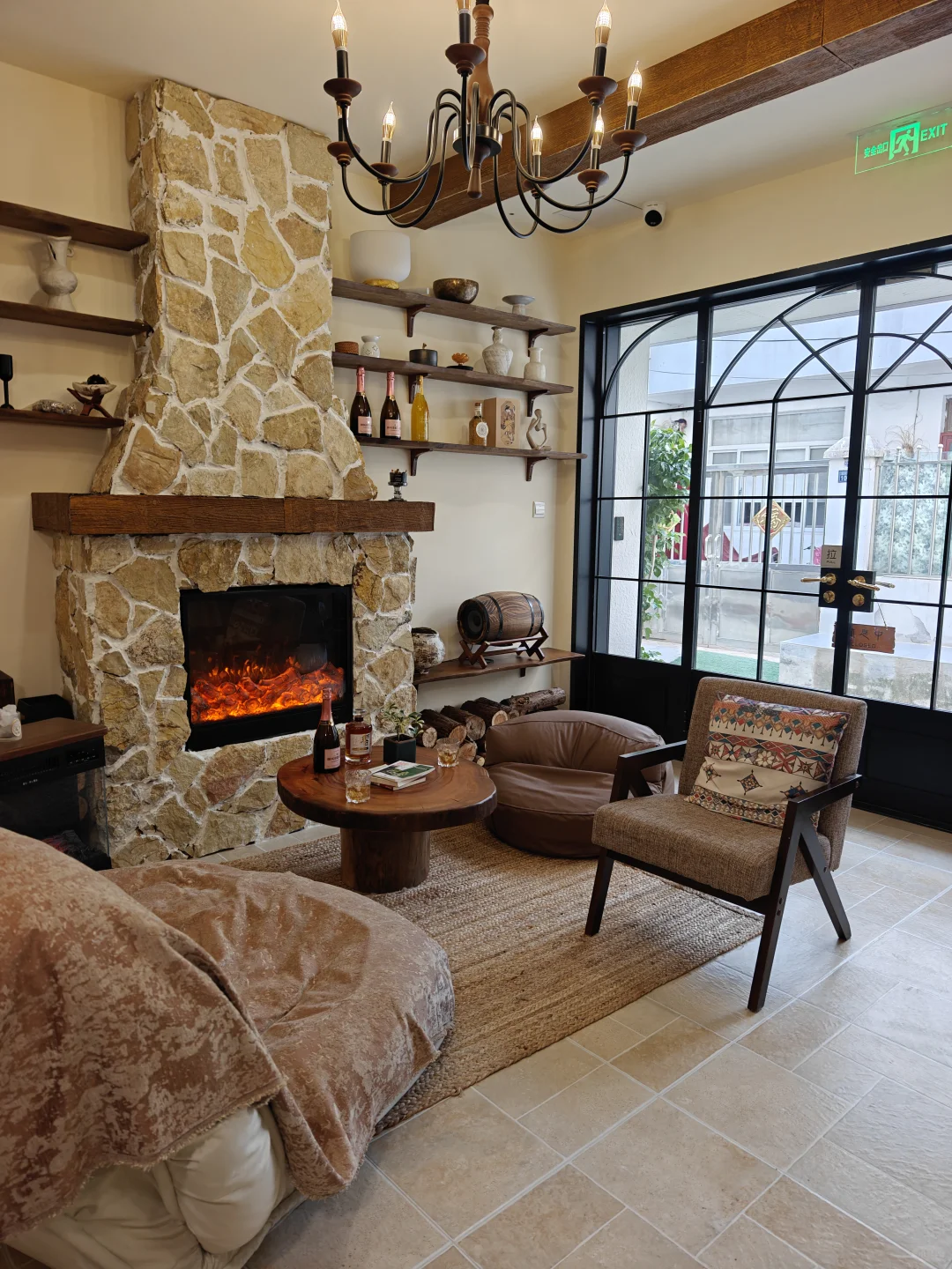 苏州新开，太湖私汤小院，海鸥零距离