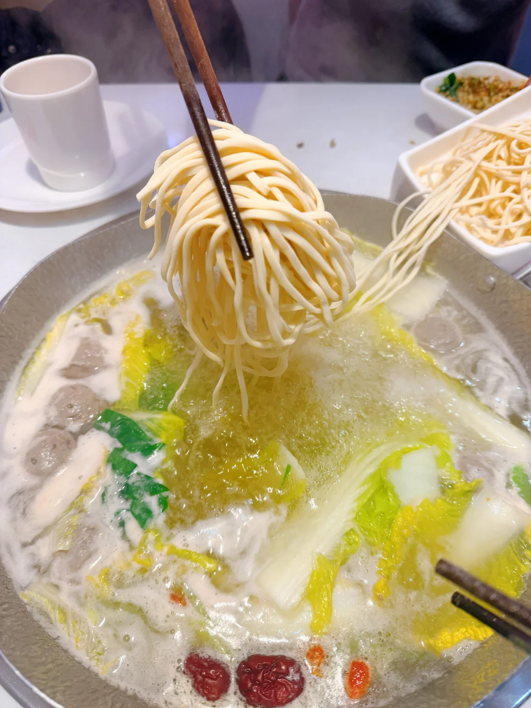 南京巨巨巨巨新鲜的牛肉火锅！堪比潮汕牛！