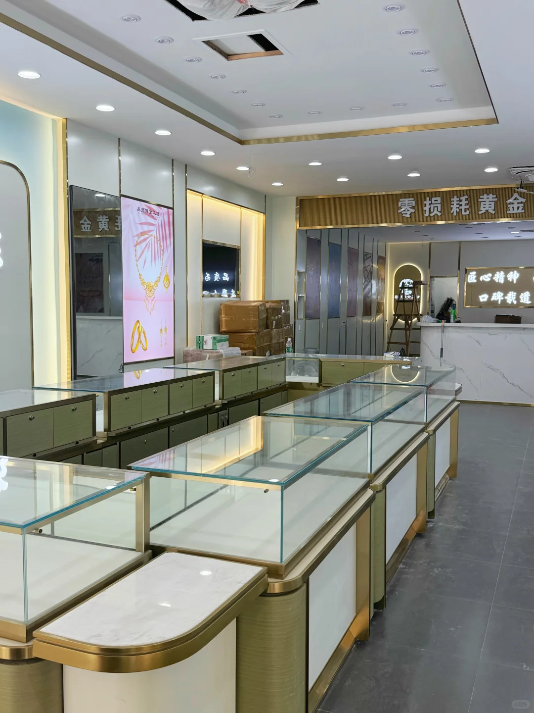 在徐州，在金地商都，就是这家打金店！