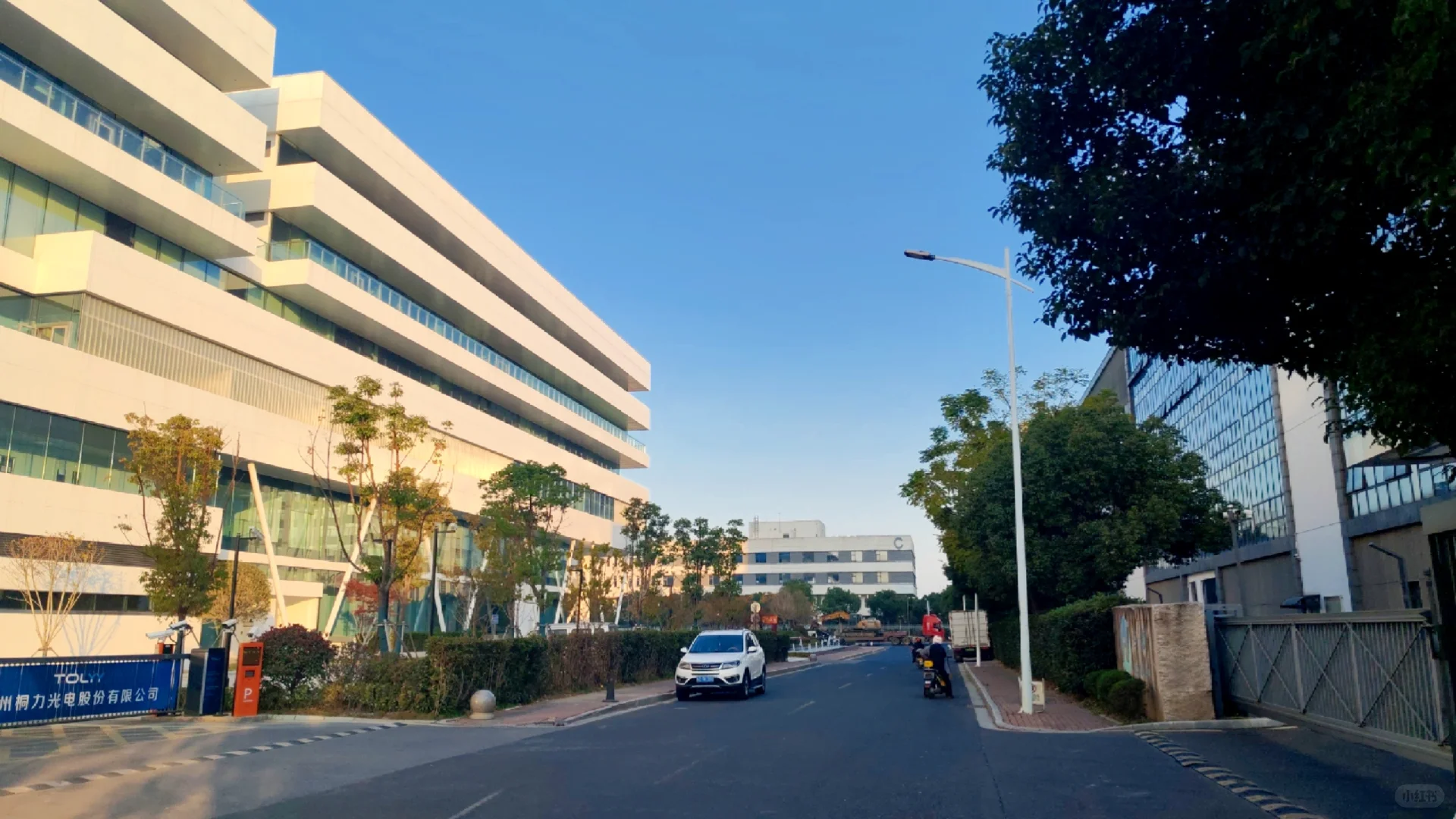 苏州纳米城最气派又帅气的厂；桐力光电