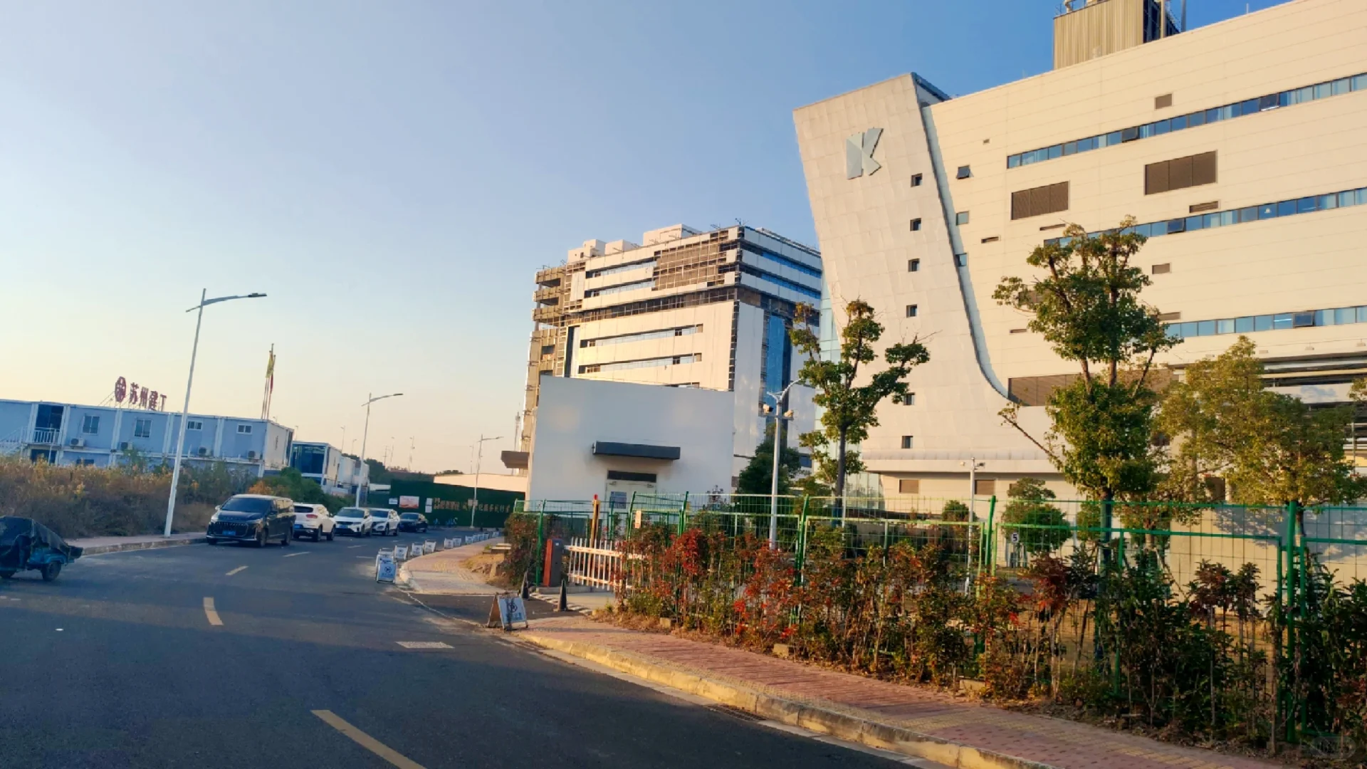 苏州纳米城最气派又帅气的厂；桐力光电