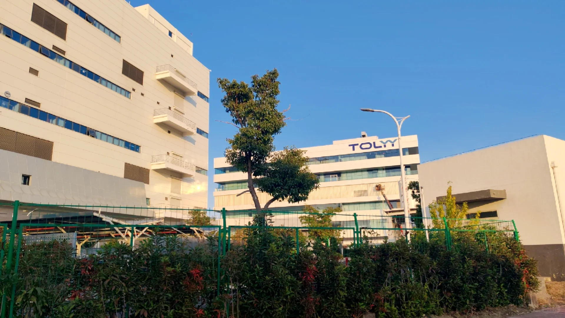 苏州纳米城最气派又帅气的厂；桐力光电