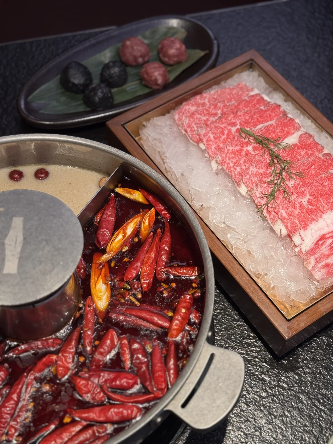 每个来南京的朋友都会被我带来的好吃火锅！