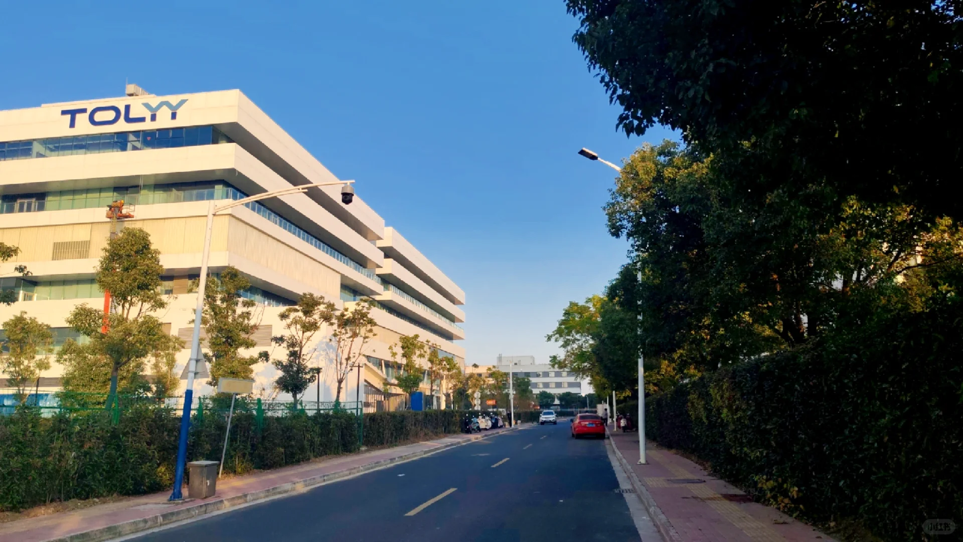 苏州纳米城最气派又帅气的厂；桐力光电