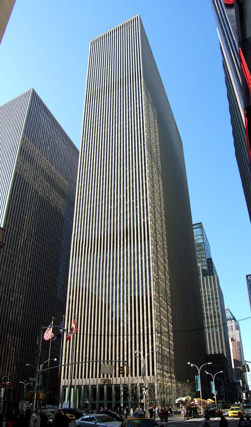 国内最高级的楼大概就是南京金融城了吧