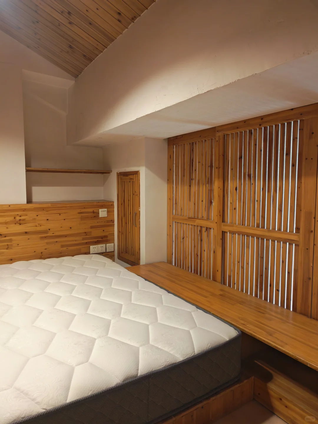 南京南站 电梯精装两房