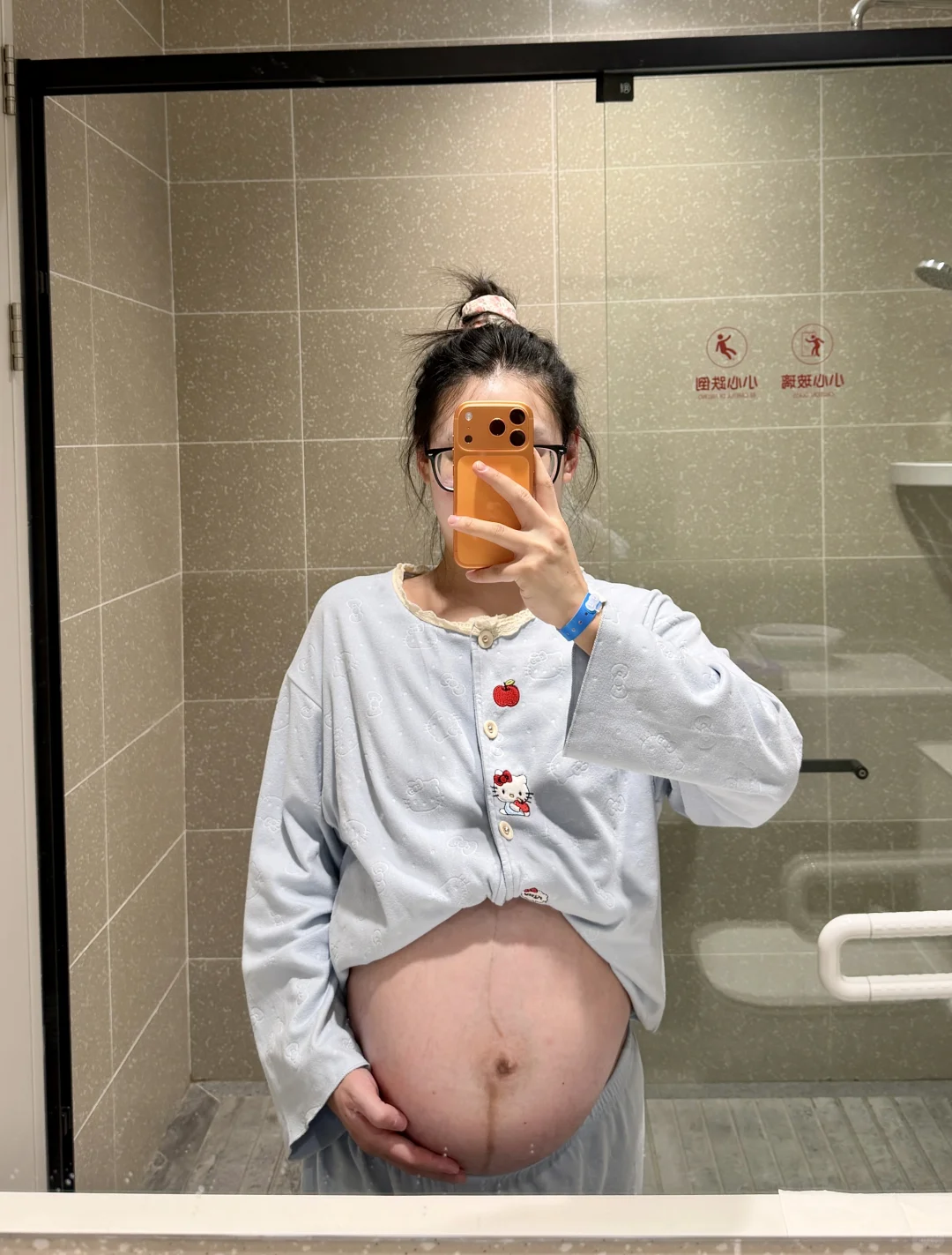 南京市妇幼生产睡衣、发型和必备物品