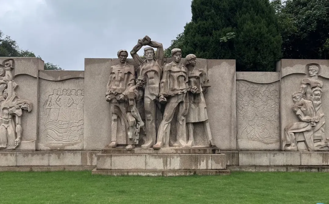 在南京雨花台看到的一幕……