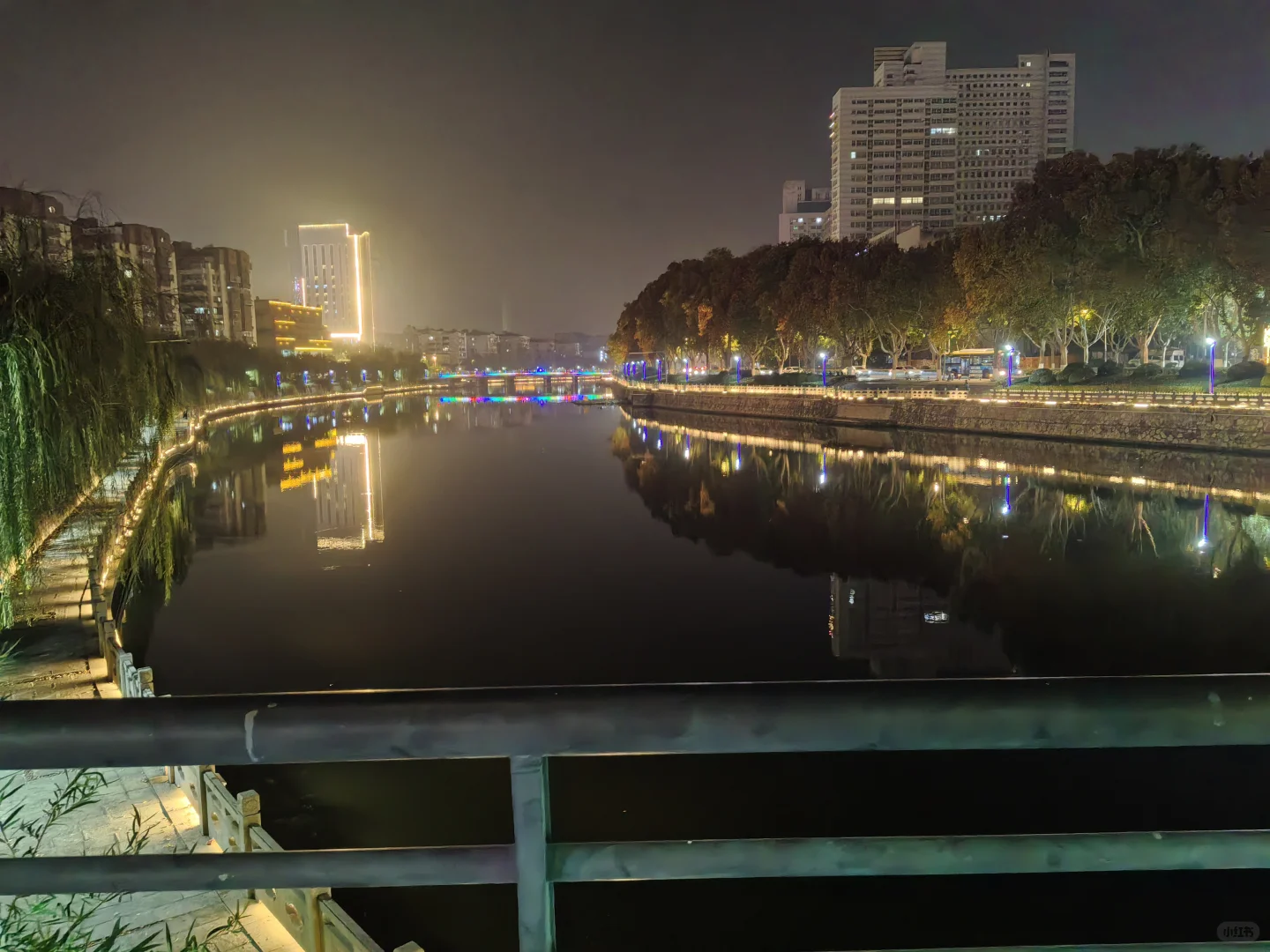 有一张是早上5点拍的猜猜是哪一张