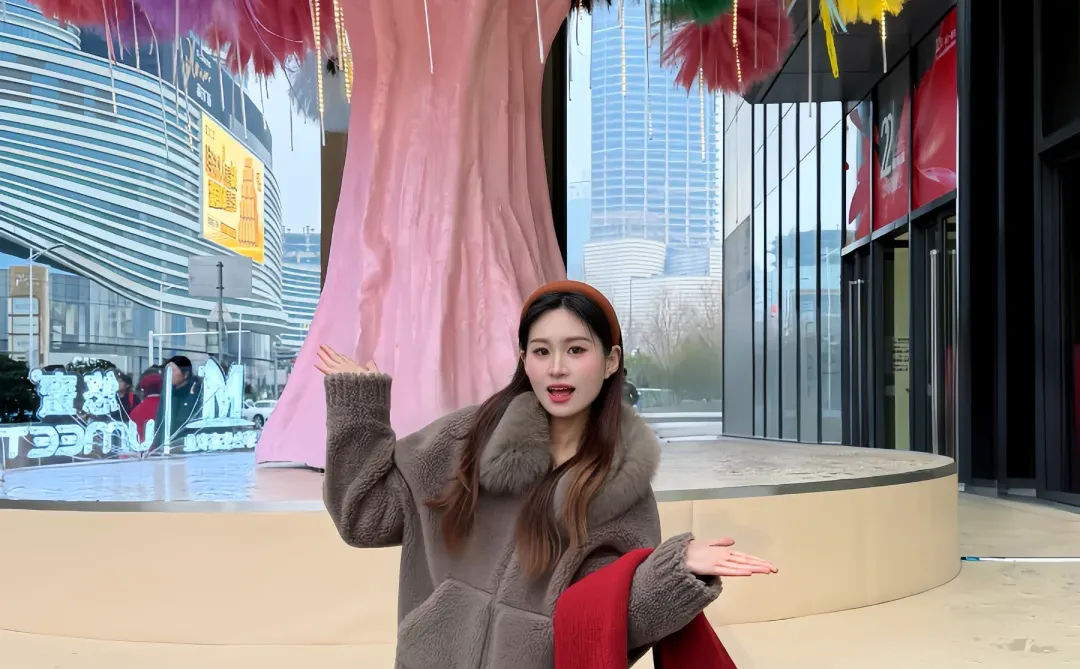 卧卧卧❗️徐州金鹰这烟花树杀疯了‼️