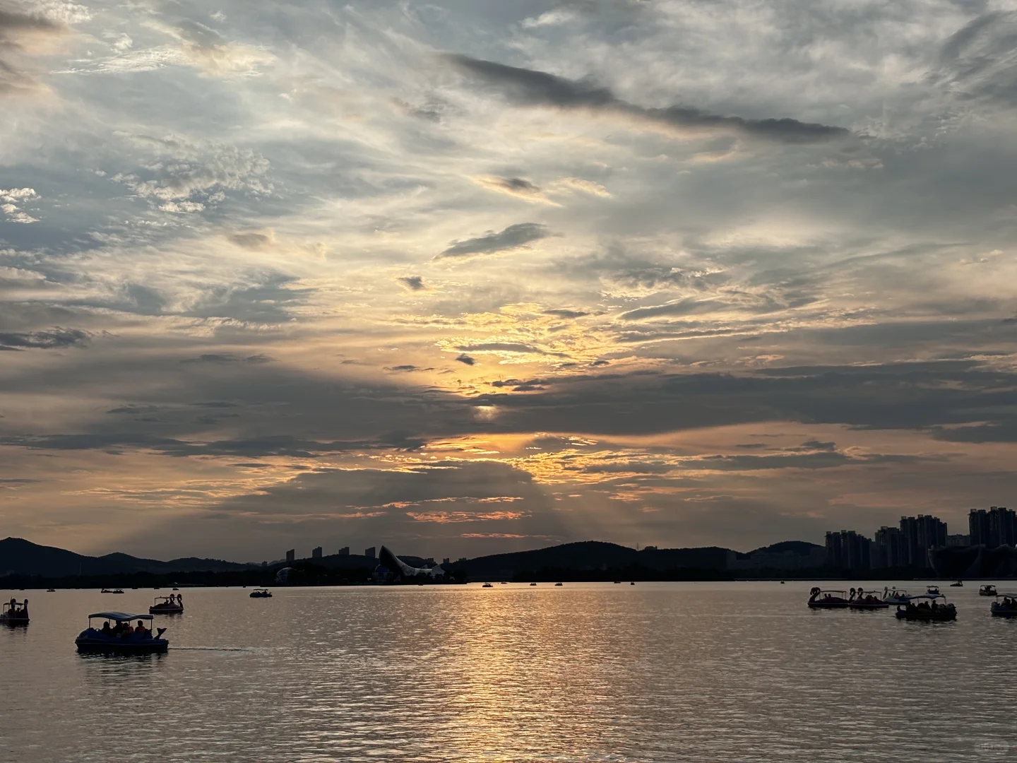 云龙湖蓝调时刻