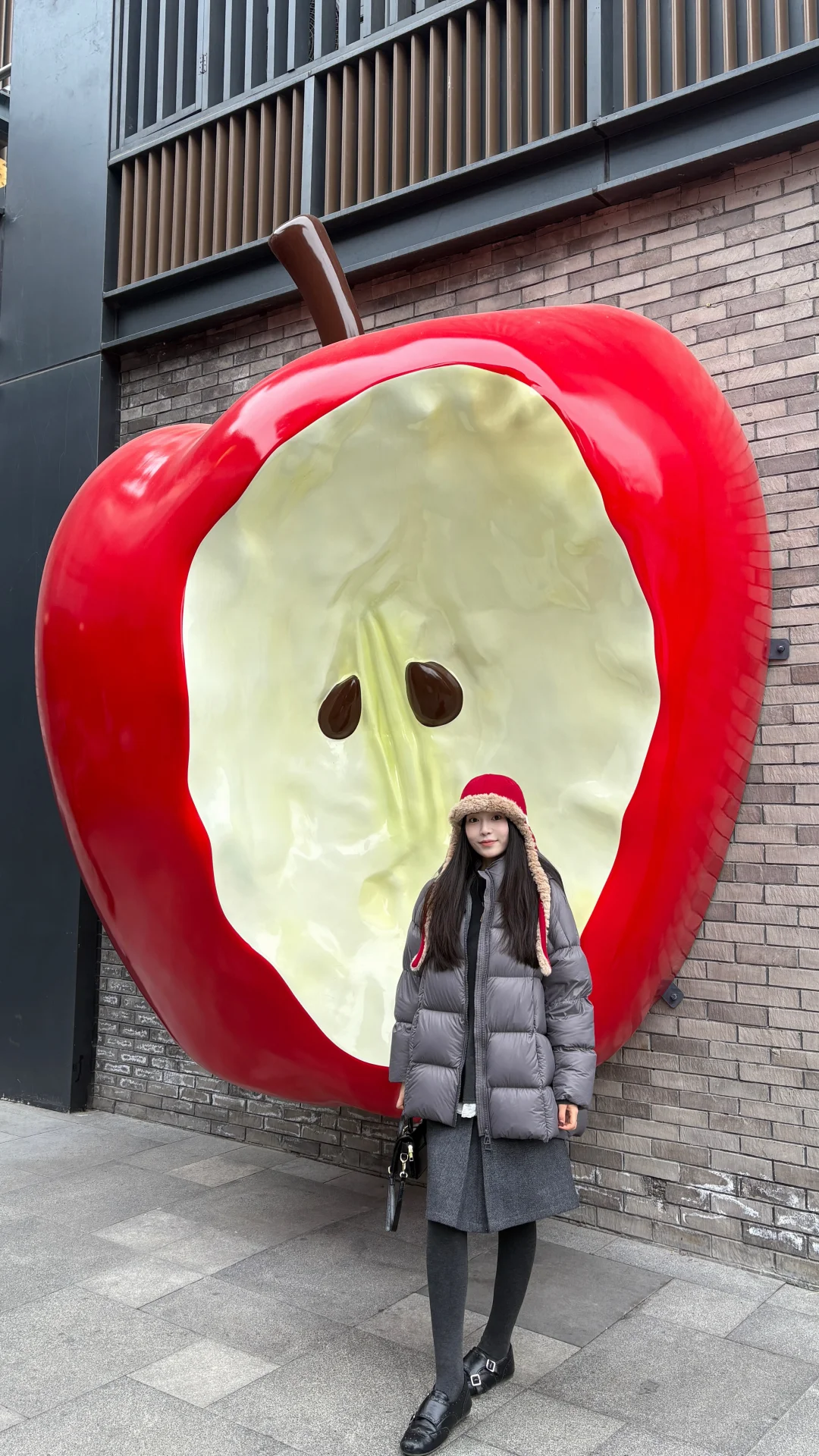 在徐州文庙惊现巨型🍎❗️这也也太好拍了吧❗️