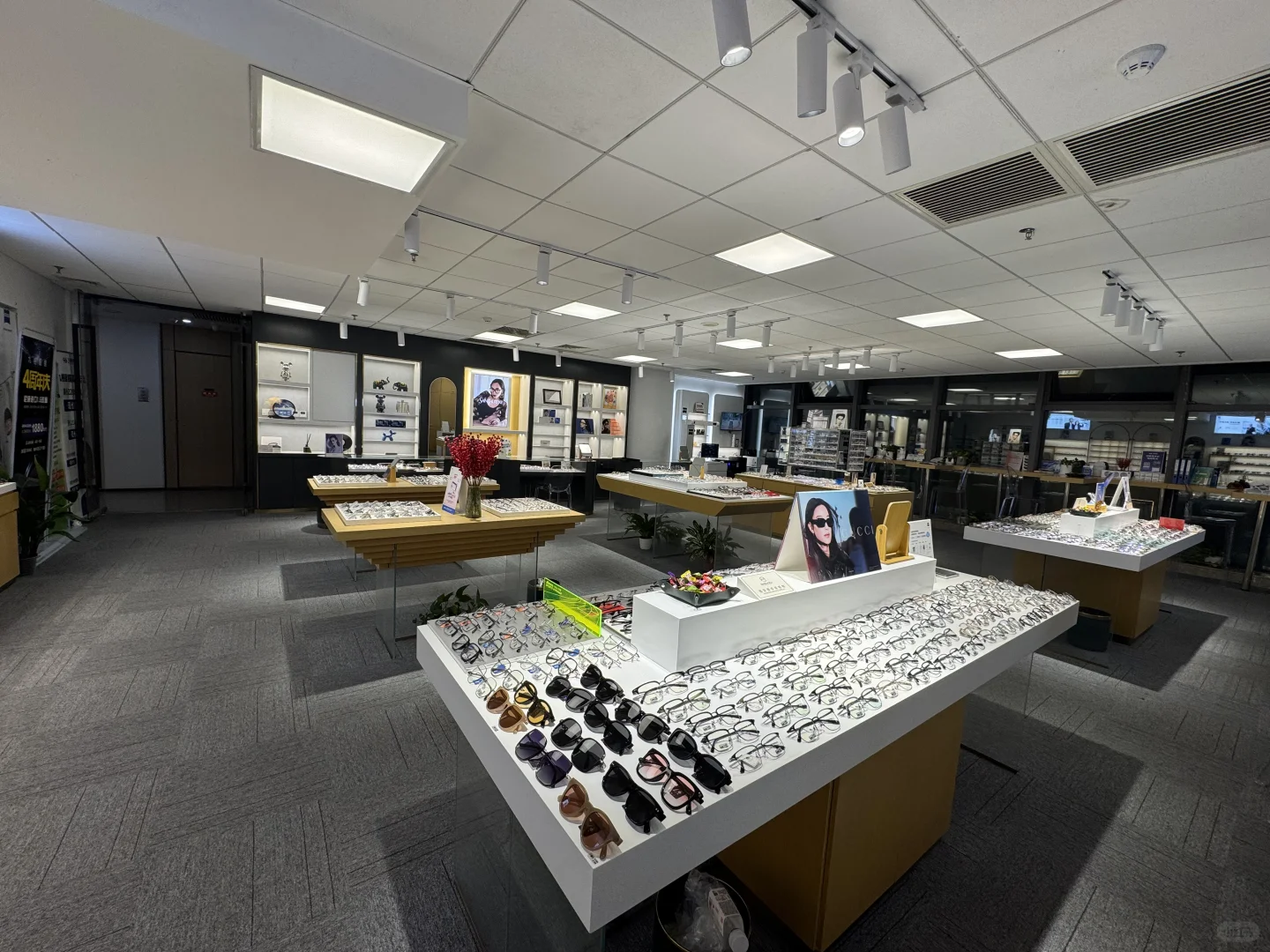 在南京授权店配到了2.9折的蔡司！