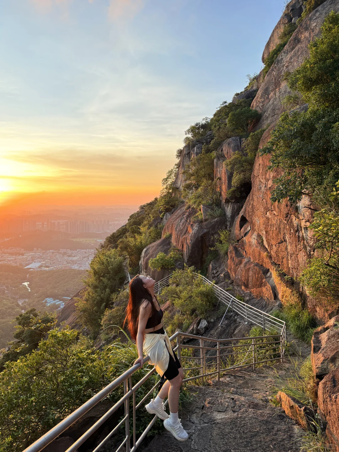 被深圳这个山顶世纪晚霞震撼到了！！！