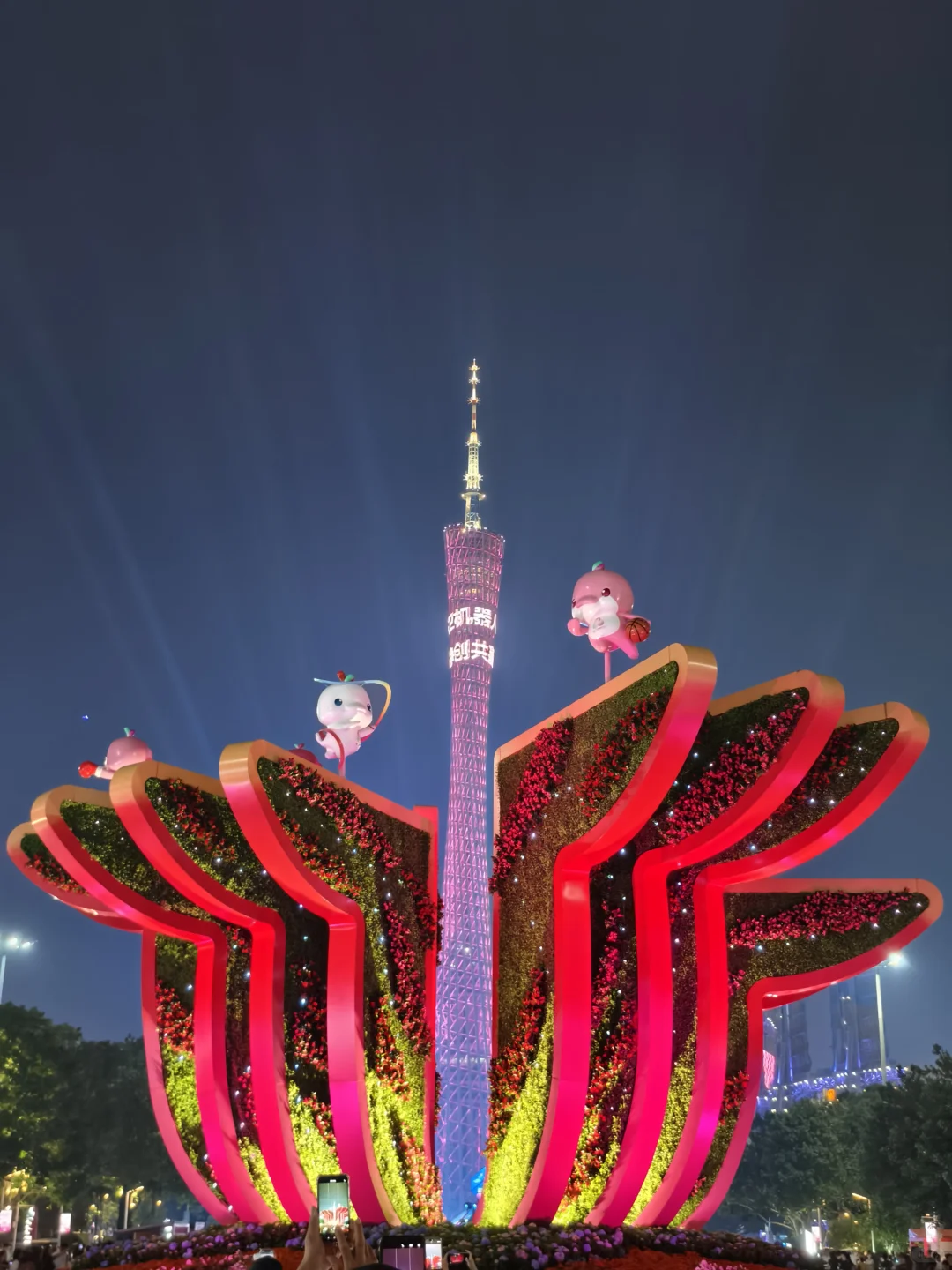 广州塔发癫了😅