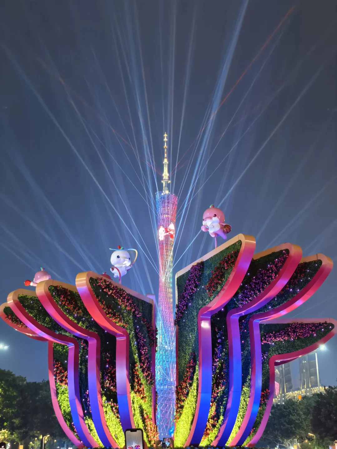 广州塔发癫了😅