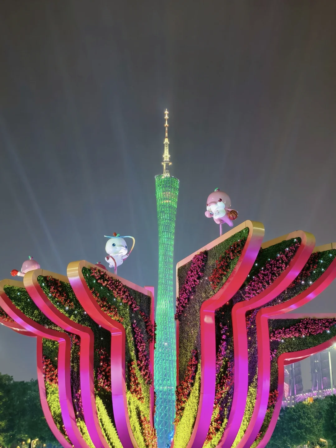 广州塔发癫了😅