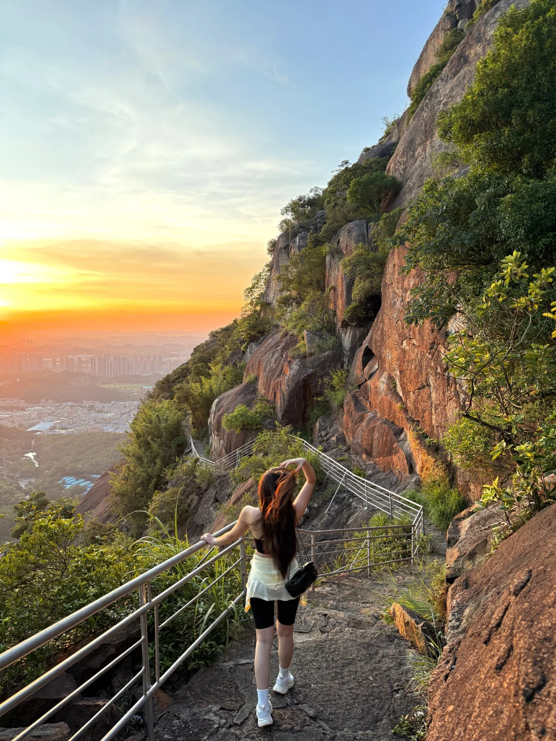 被深圳这个山顶世纪晚霞震撼到了！！！