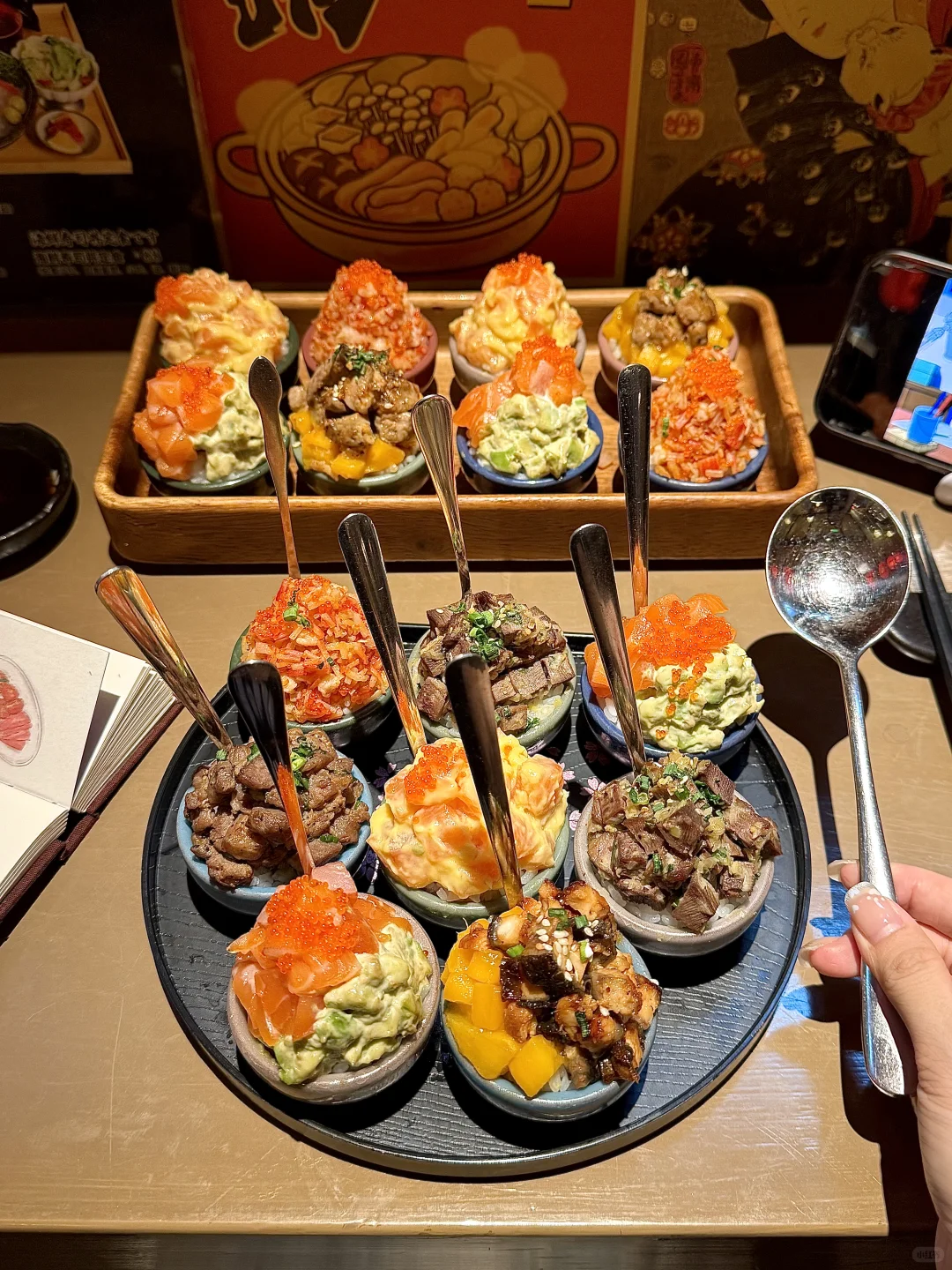 深圳！好伟大的一人食日漫小食堂…..