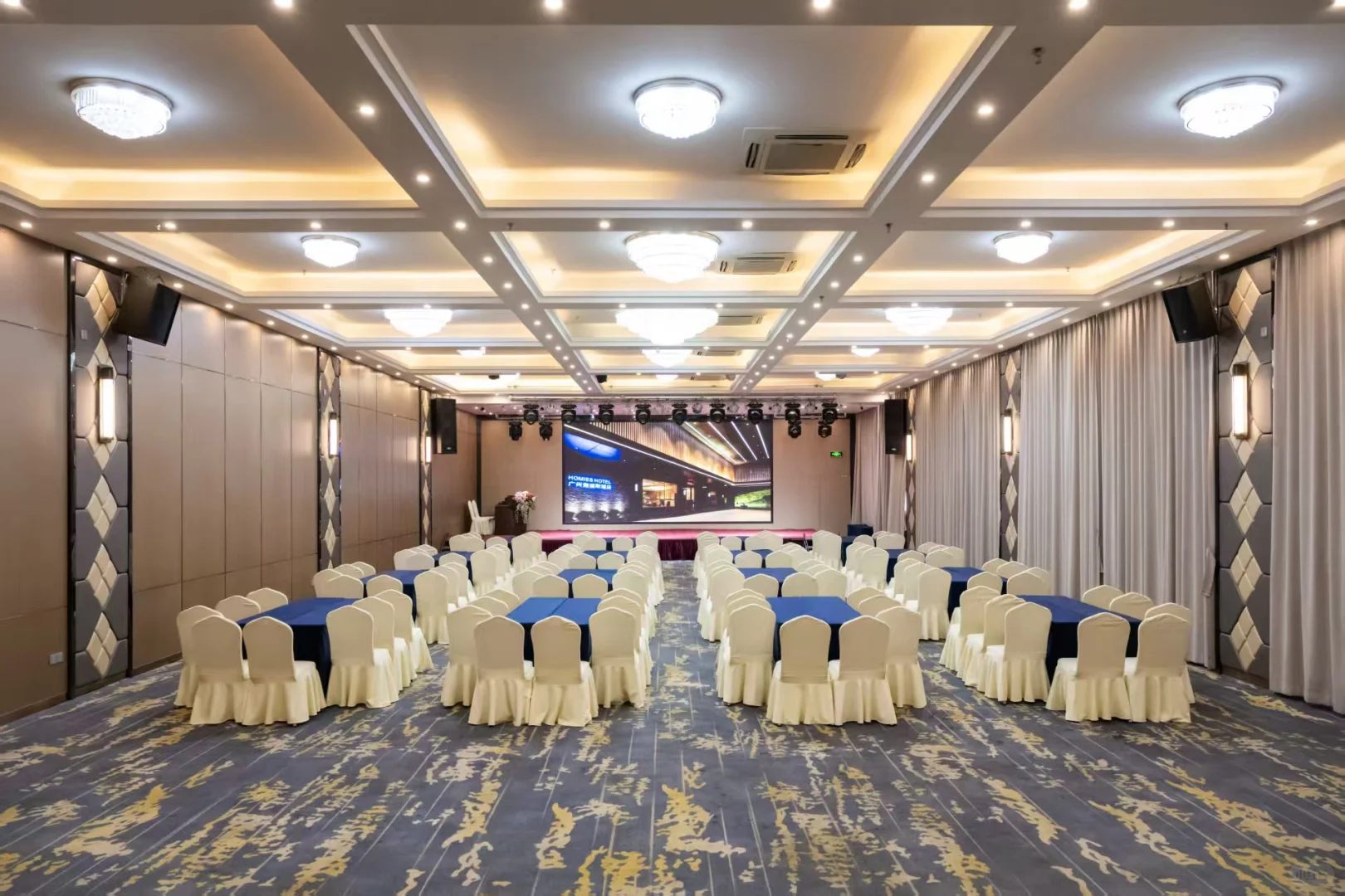 广州年会|适合200人的公司年会酒店