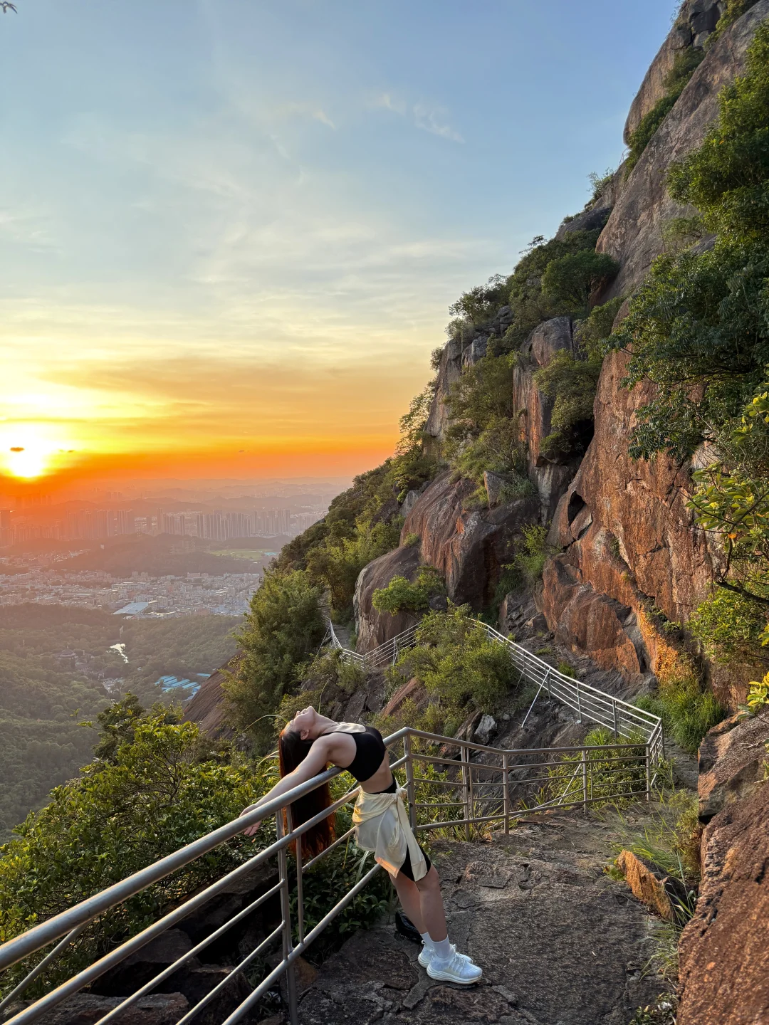 被深圳这个山顶世纪晚霞震撼到了！！！