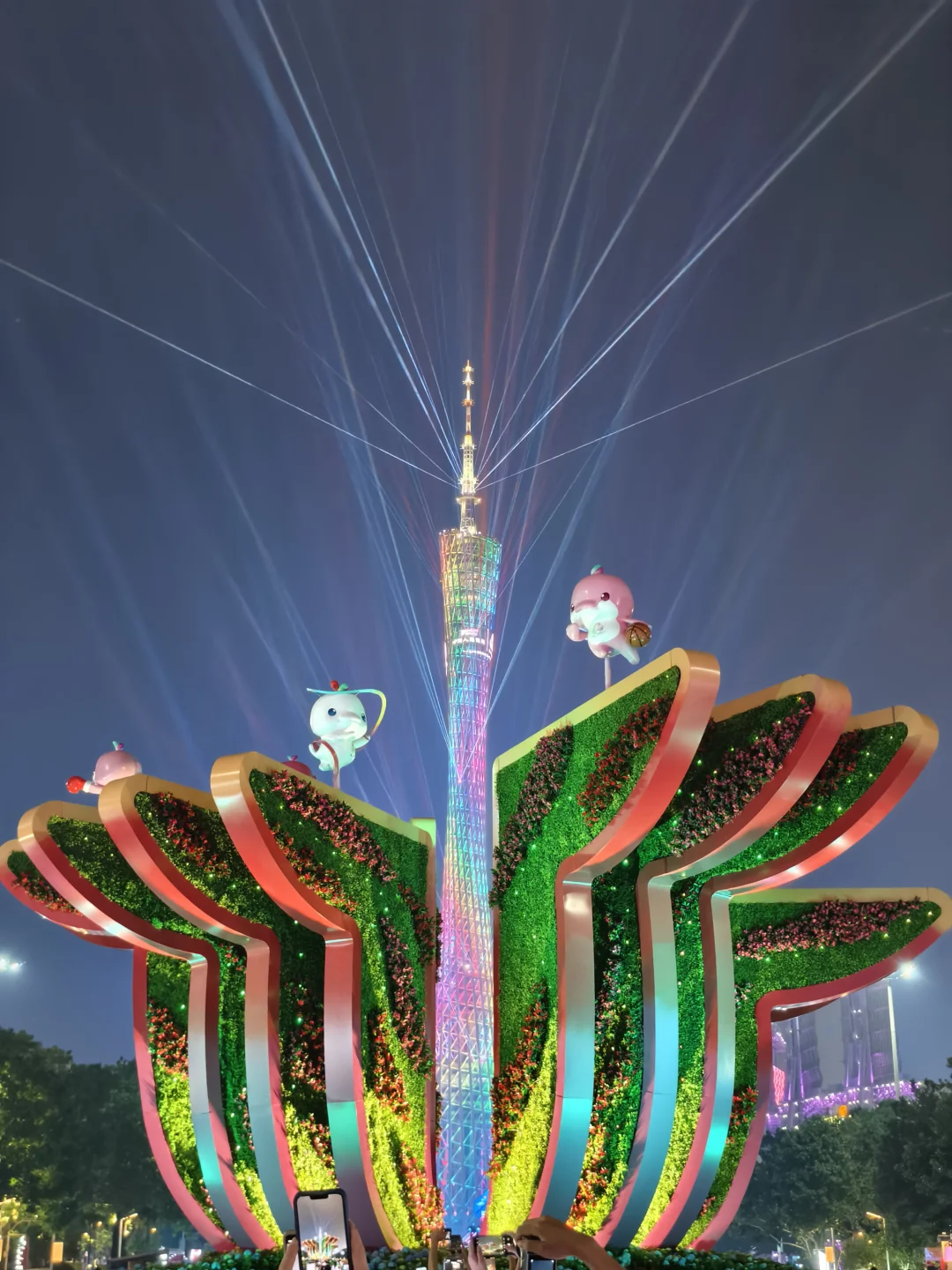 广州塔发癫了😅