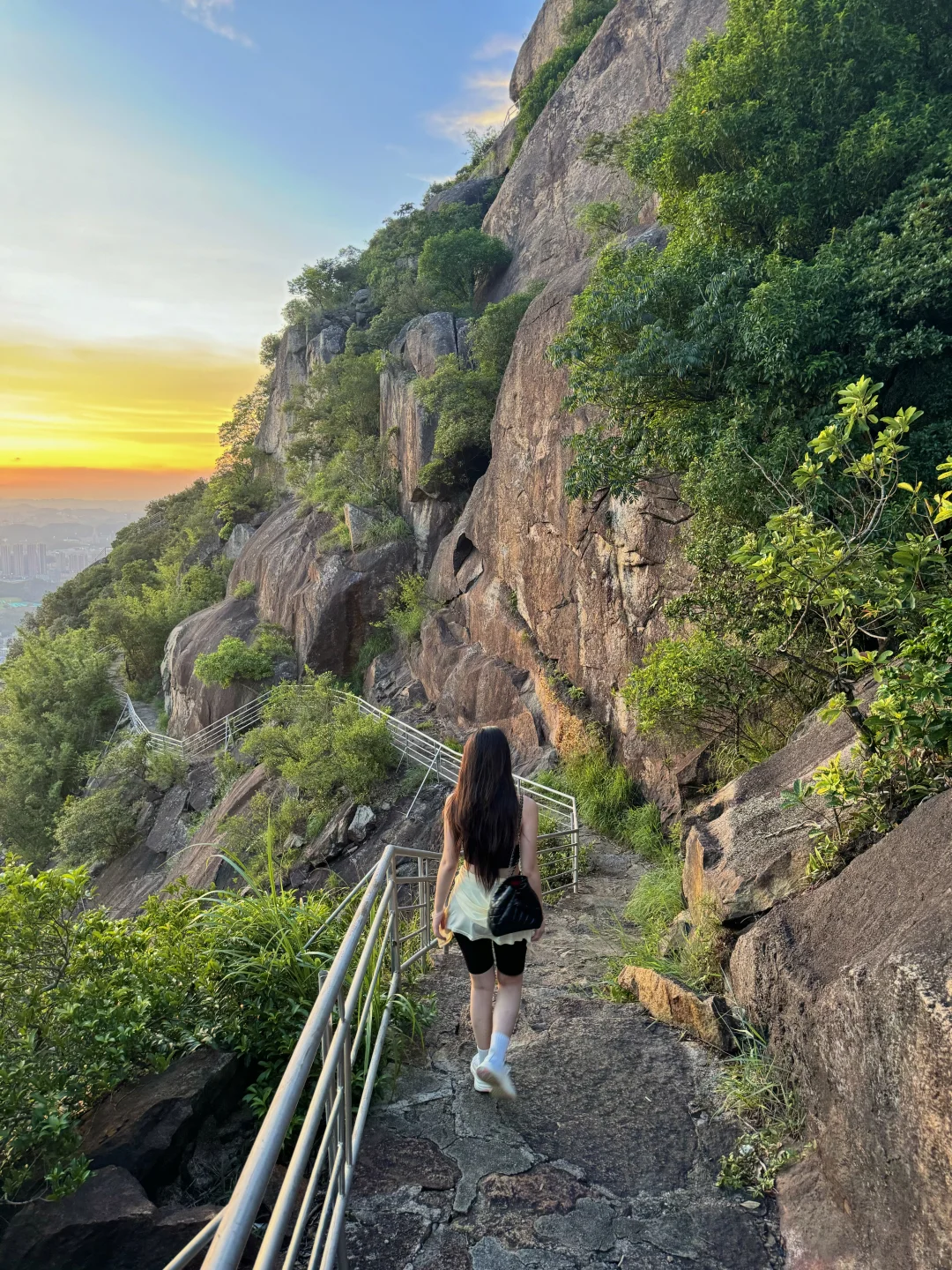 被深圳这个山顶世纪晚霞震撼到了！！！