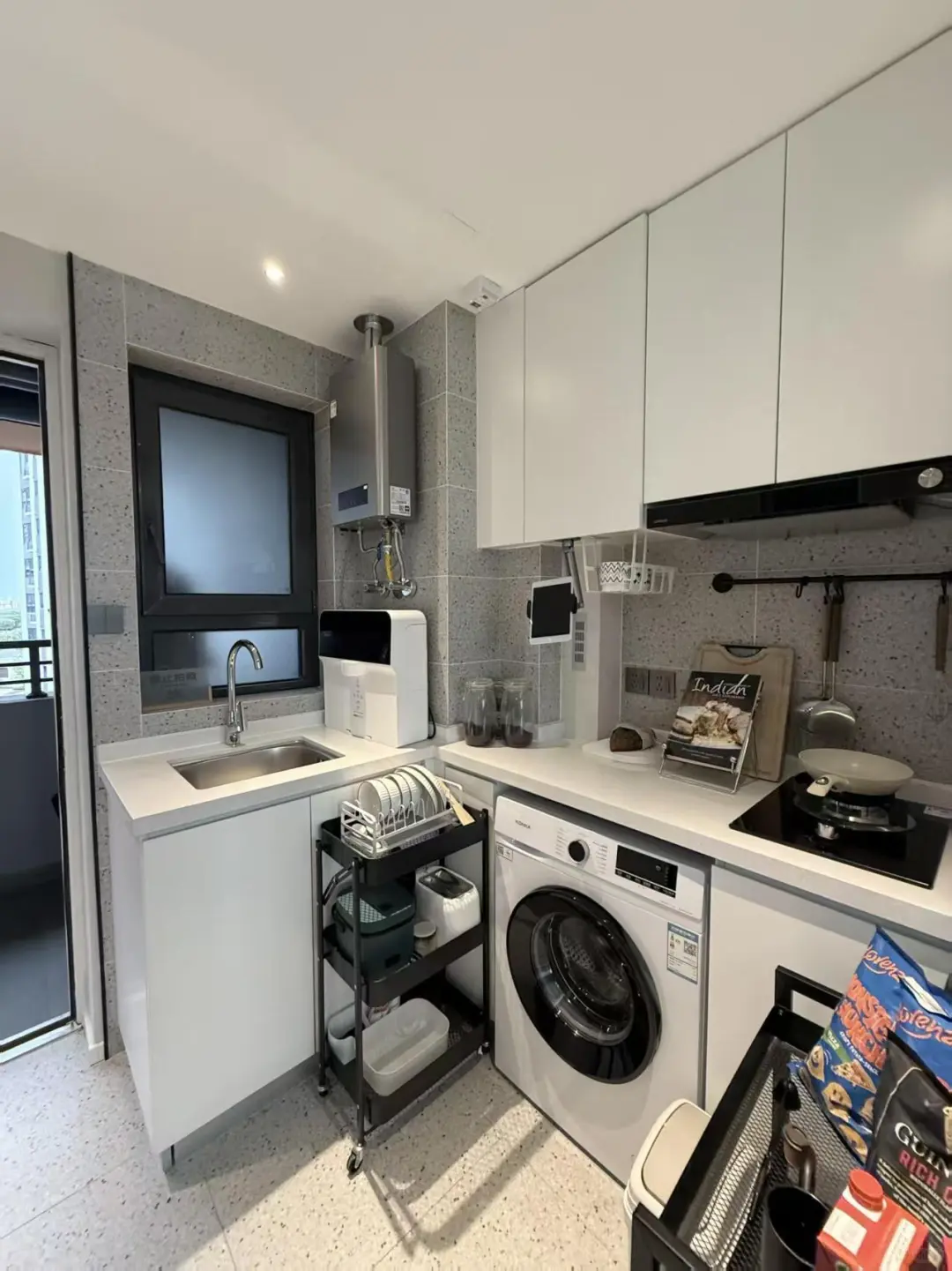 深圳超大单间，800月付，自己公寓，自己管