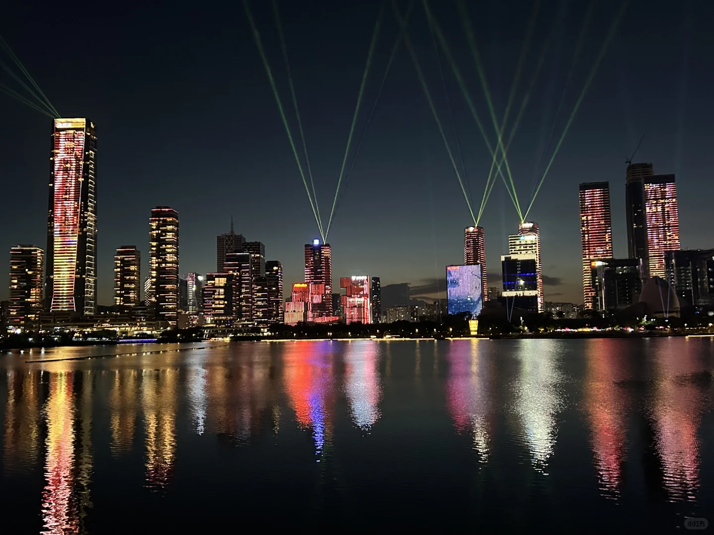 深圳人才公园灯光秀