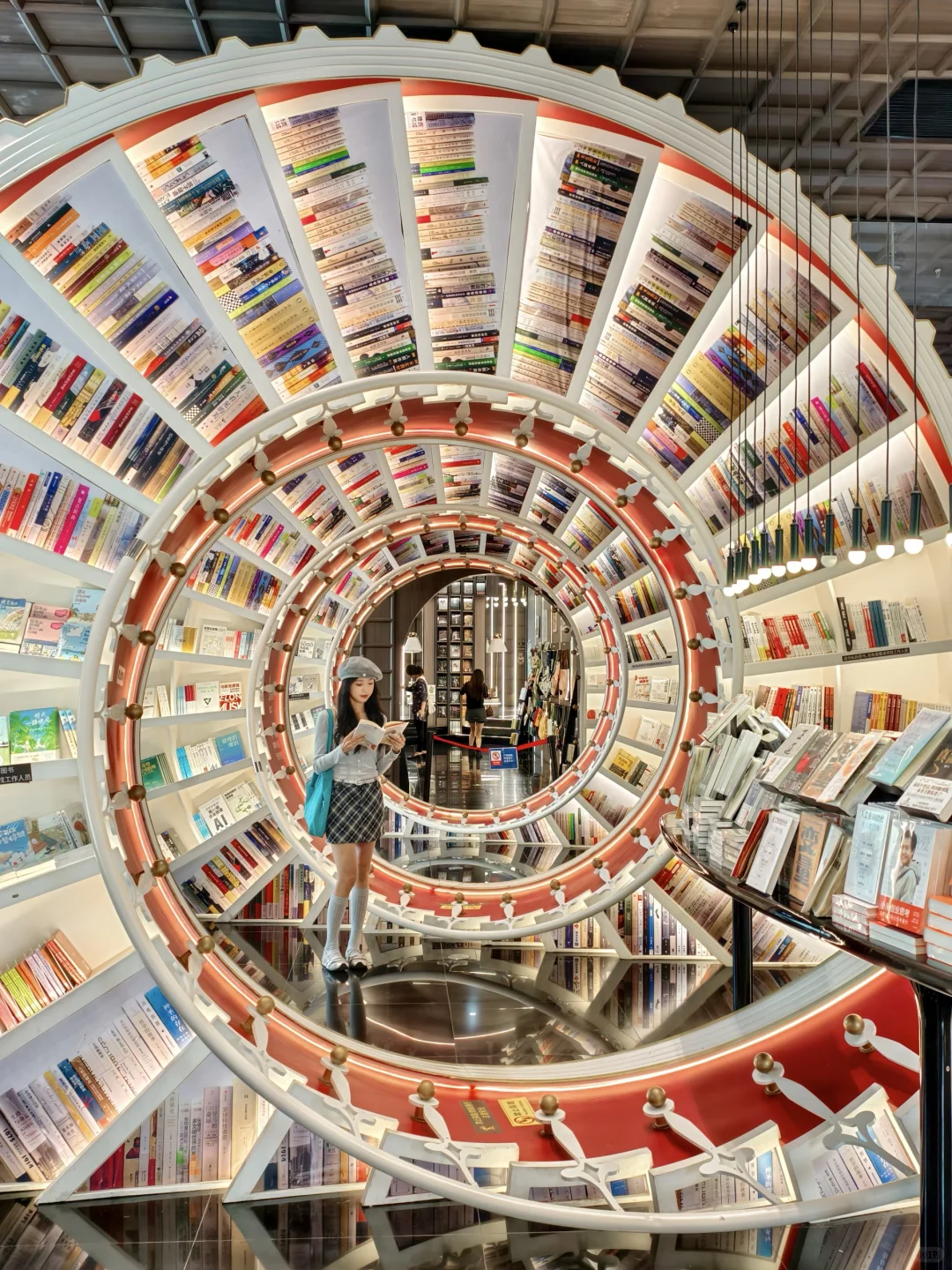 深圳太卷了❗️一个地铁站直达❸个宝藏地