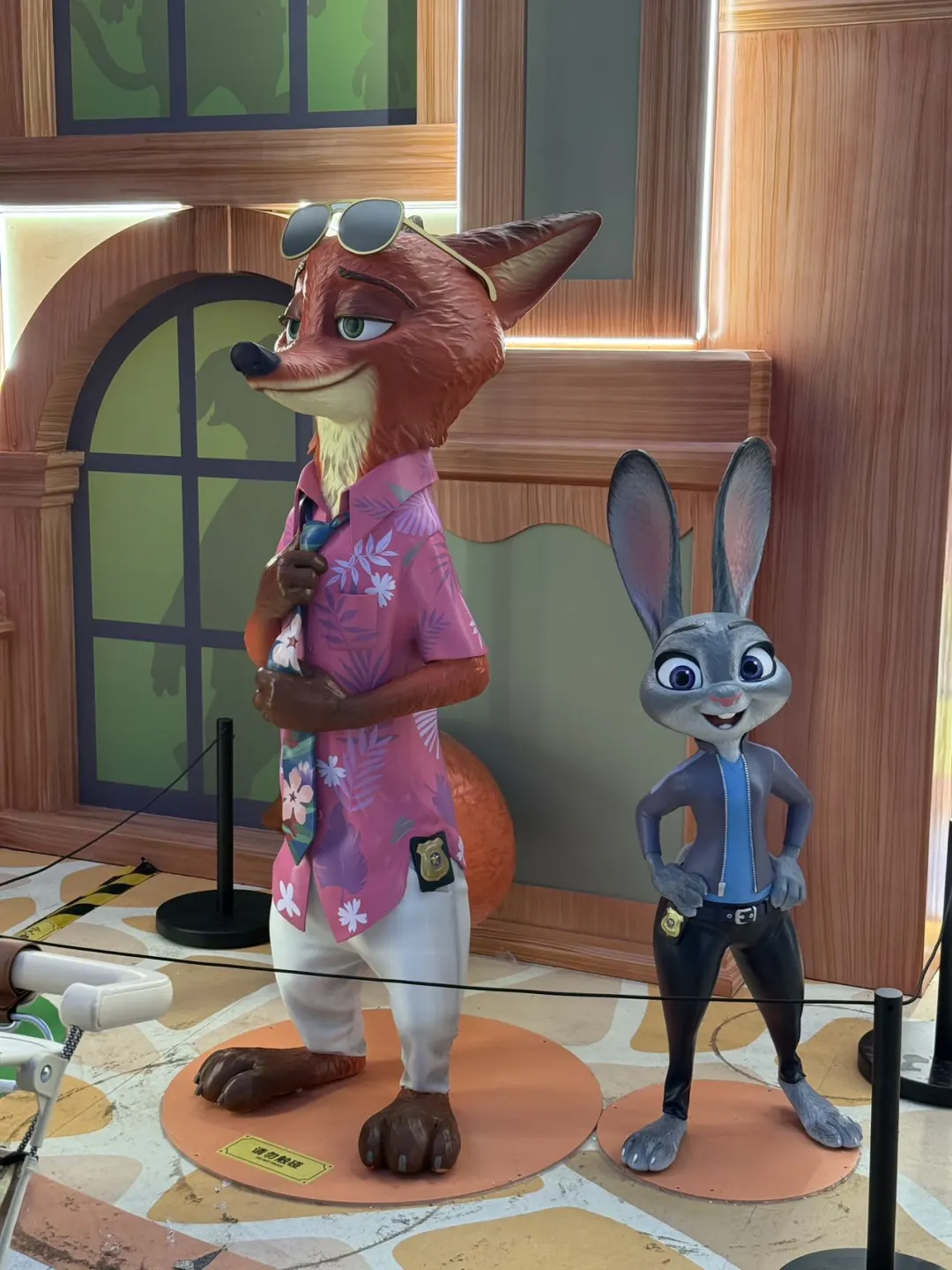 全深圳都在偶遇5 米高的朱迪！