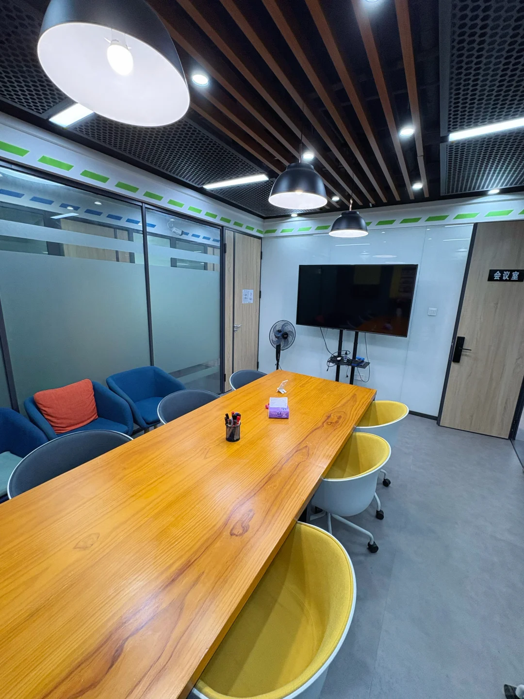 深圳小型会议室场地，低成本享受专业场地😋
