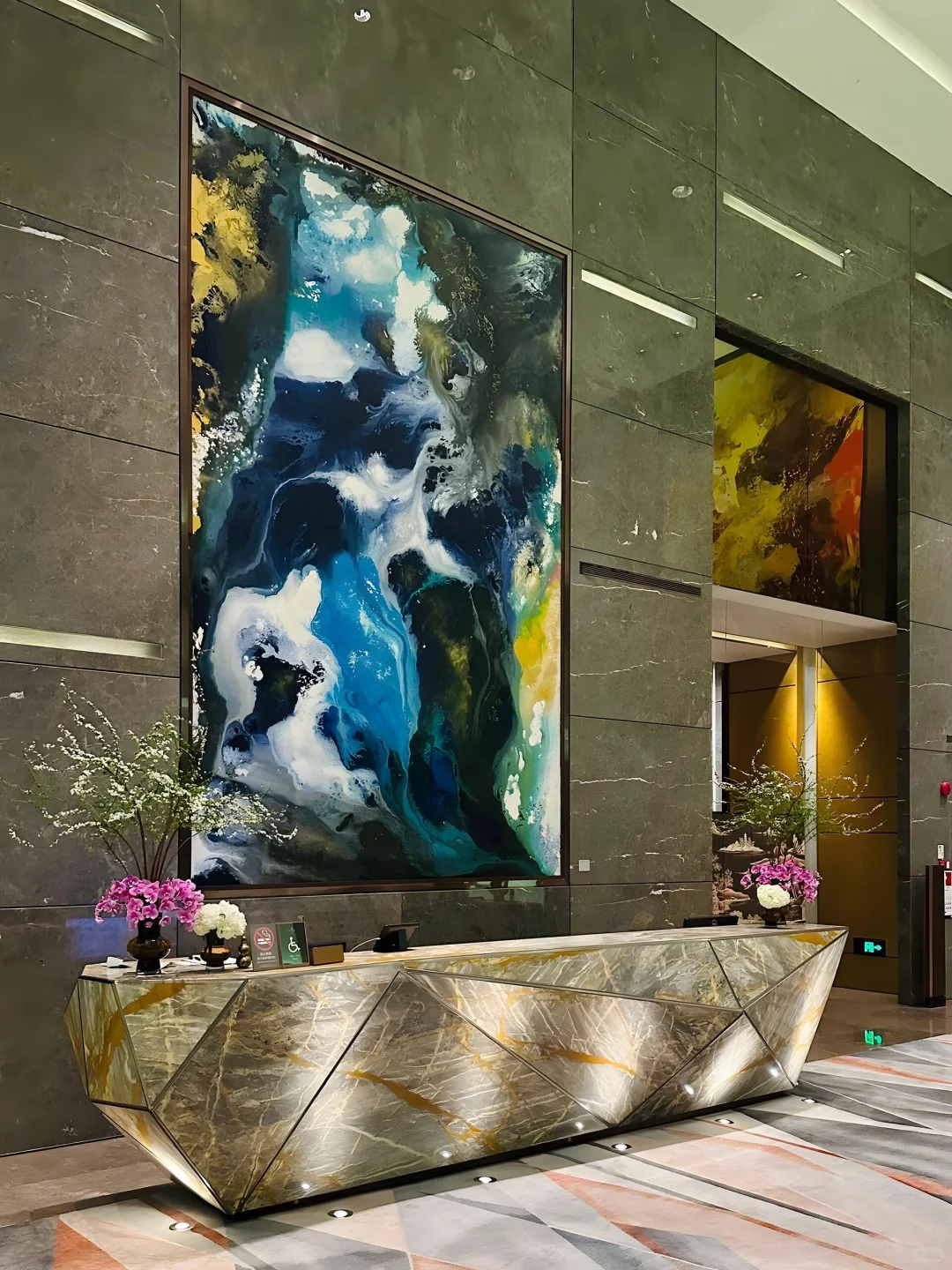 还有人去深圳吗？（11.18-12.31）急出深圳酒店