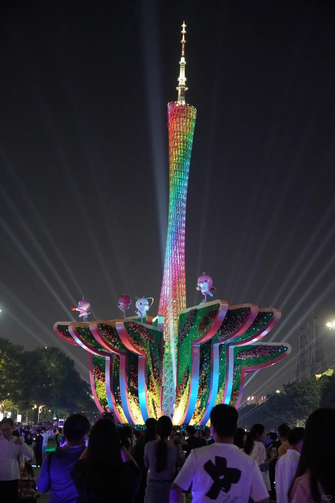广州鳌鱼出差深圳！灯光节版本已成限定款！😎