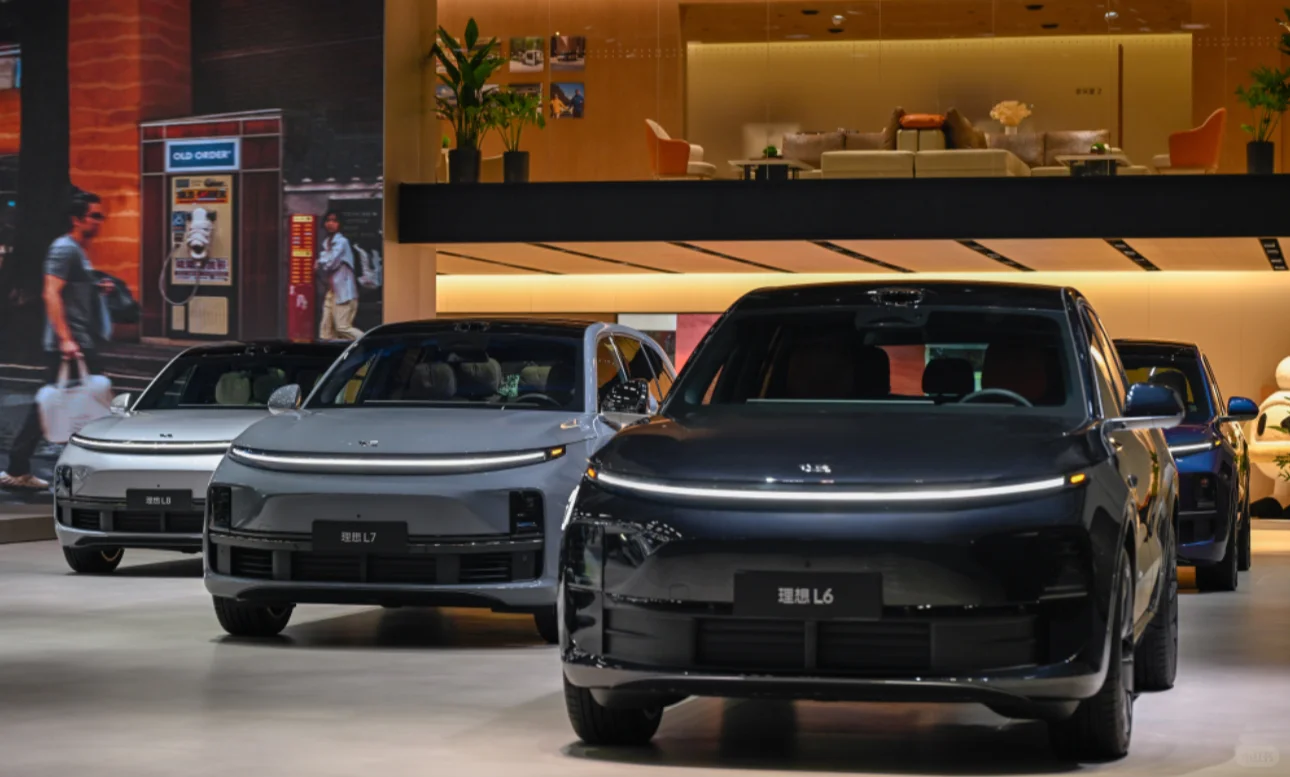 广州车展顶流！歪果仁围堵理想🤩