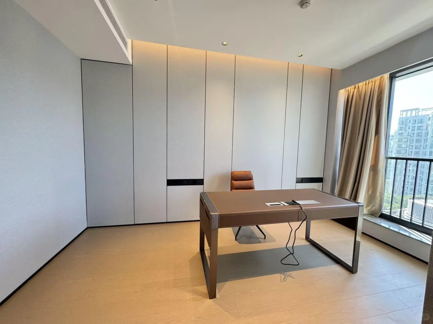 东莞东城•（刚空出）四居室，超级大平层！