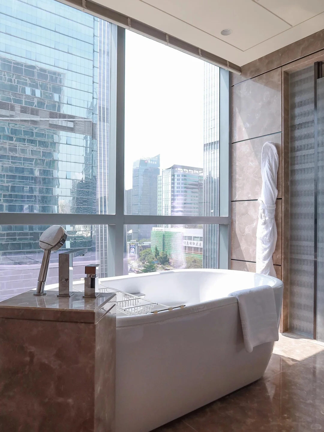 还有人去深圳吗？（11.18-12.31）急出深圳酒店