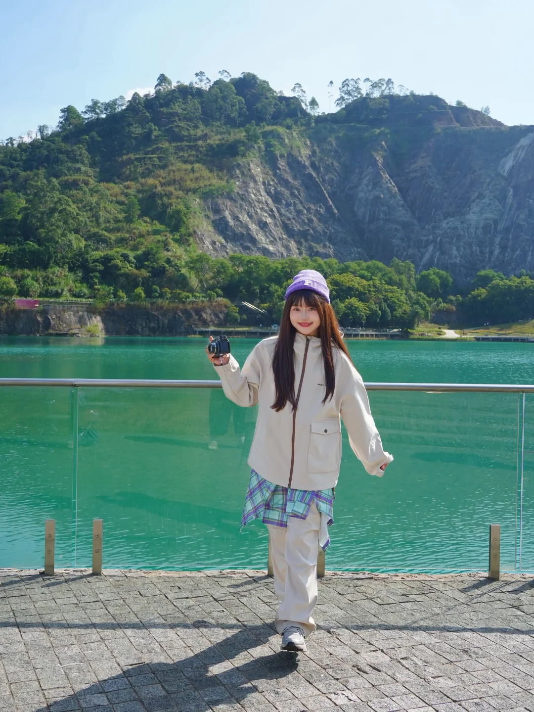 😭被晴天下的东莞“小九寨沟”美哭了！