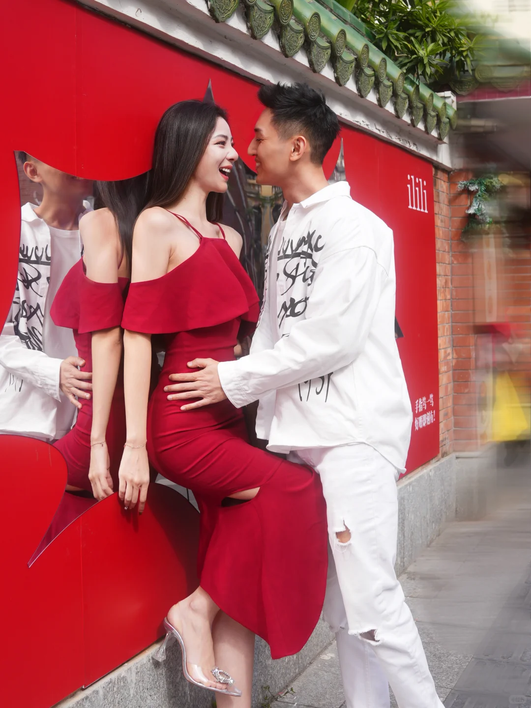 夫妻扔下娃炸街广州东山口♥️👻这感觉就对了