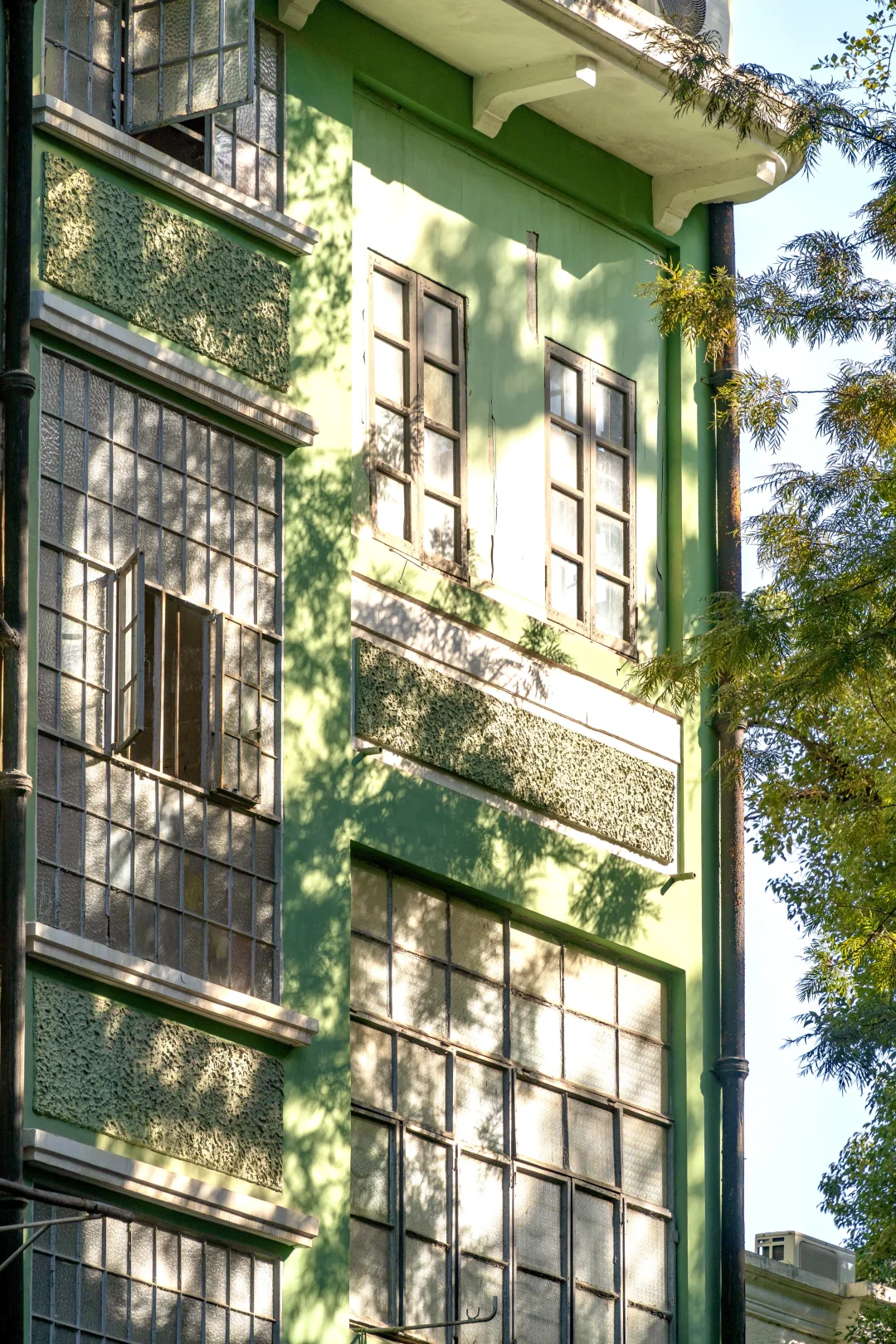 以为广州塔很美了，直到我去了广州沙面‼️