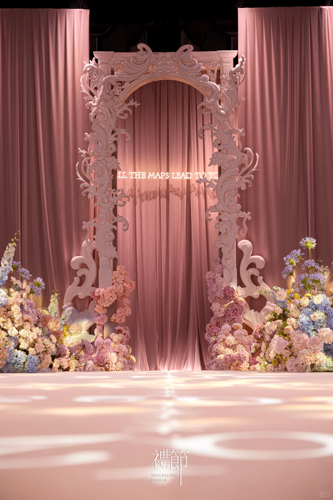 暮色微醺发光的法式日光花园婚礼出场区～