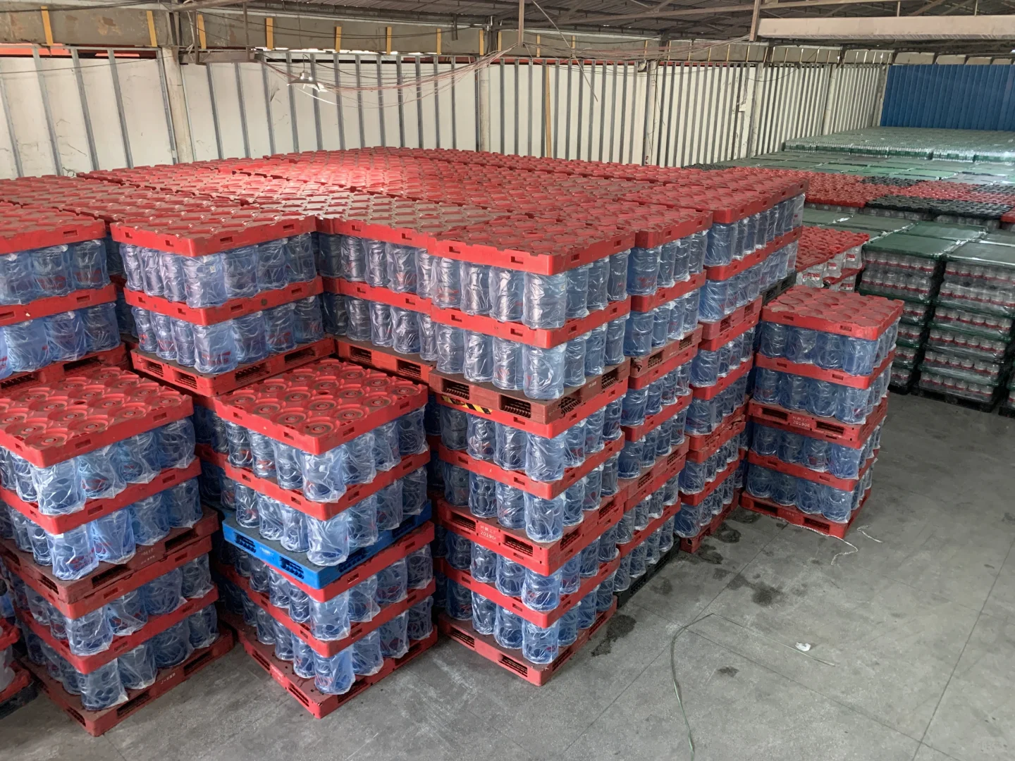 在东莞的千万不要错过啦！桶装瓶装水便宜啦