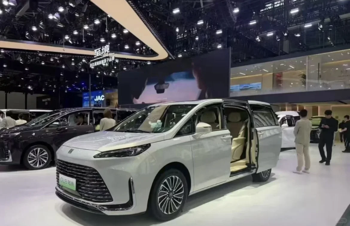 广州车展别克打卡领相机📷