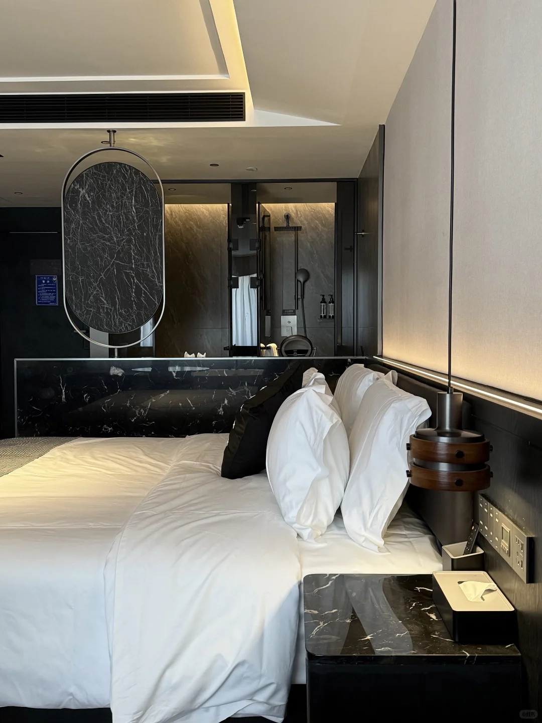 东莞新开的！有浴缸🛁的酒店！！好chill~