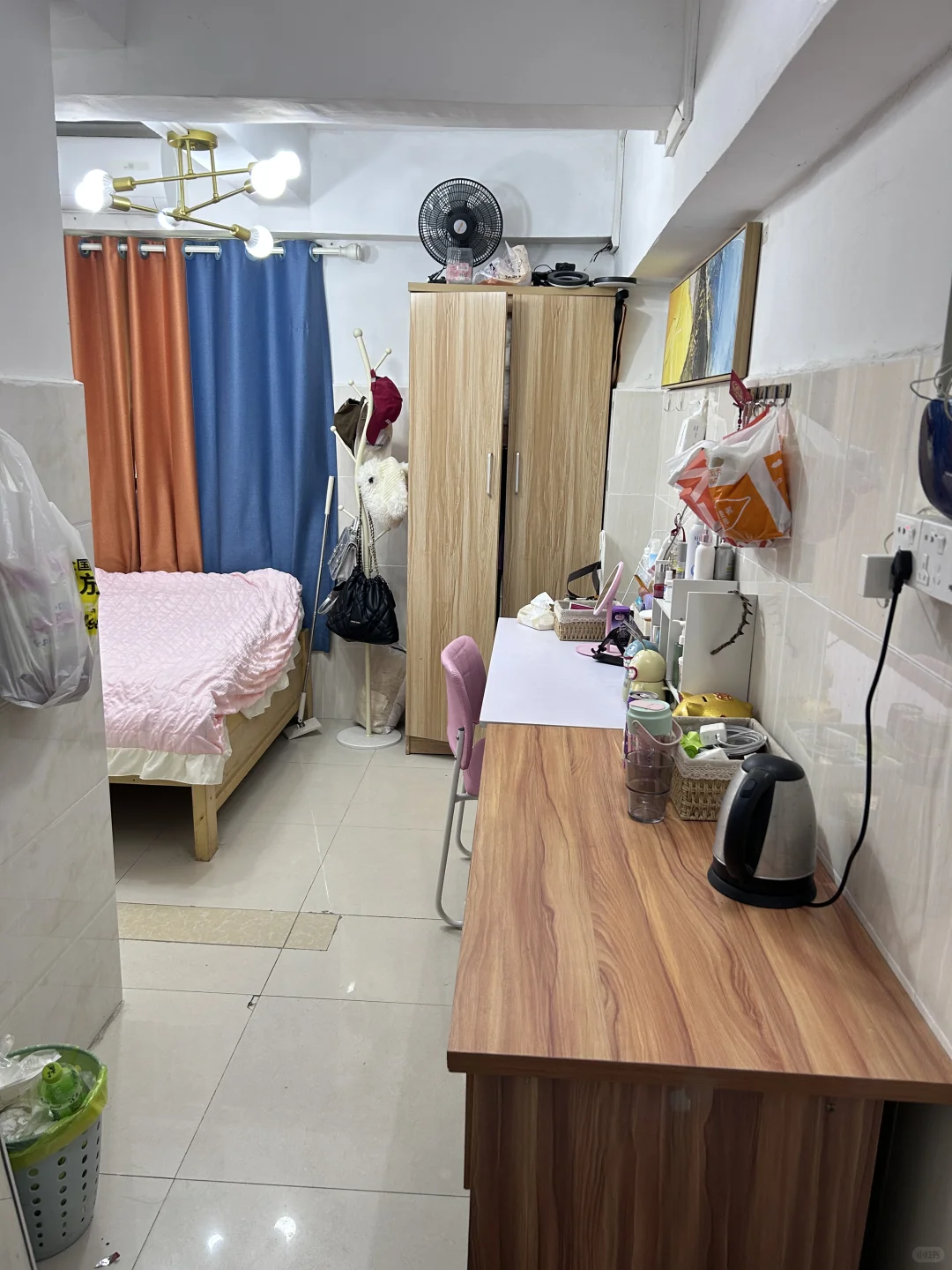 东莞医疗厂月薪7000左右、03独居贵州女孩