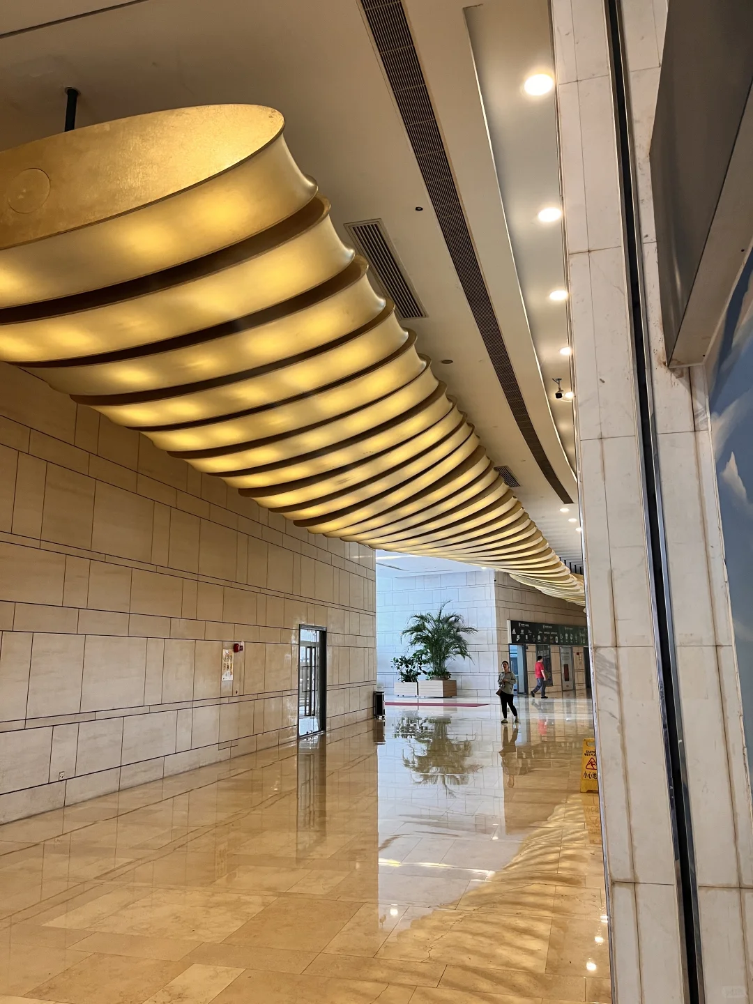 急招业务员多名！！双休不加班！