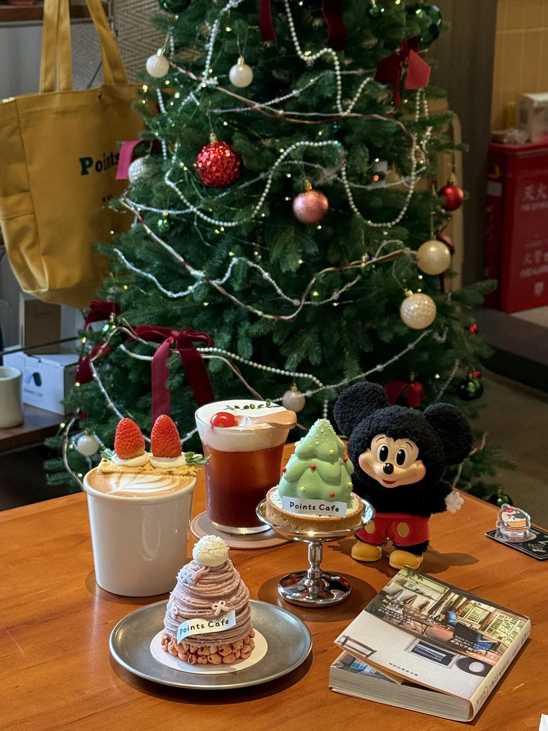 已经开始期待东莞的圣诞甜品啦🎄⋆·˚ ༘