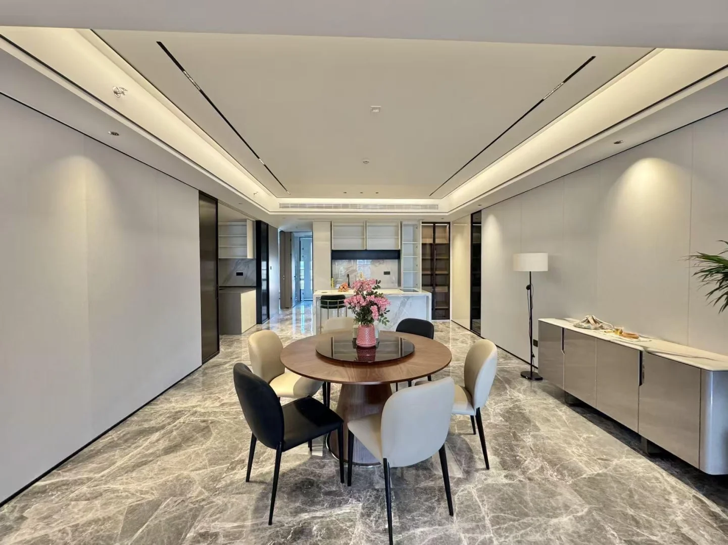 东莞东城•（刚空出）四居室，超级大平层！