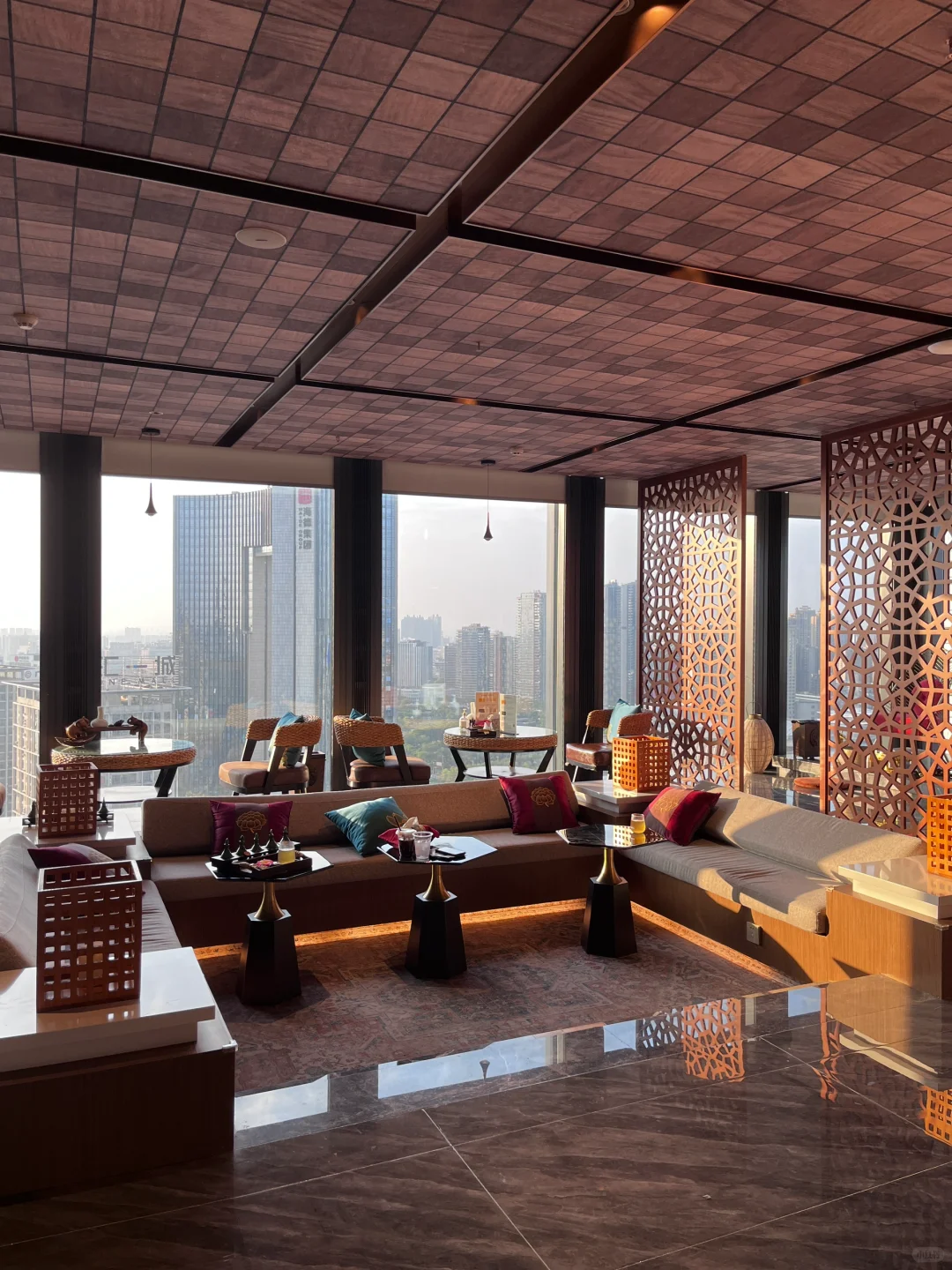 东莞高空宝藏🇹🇭泰式𝙨𝙥𝙖俯瞰城市太绝了