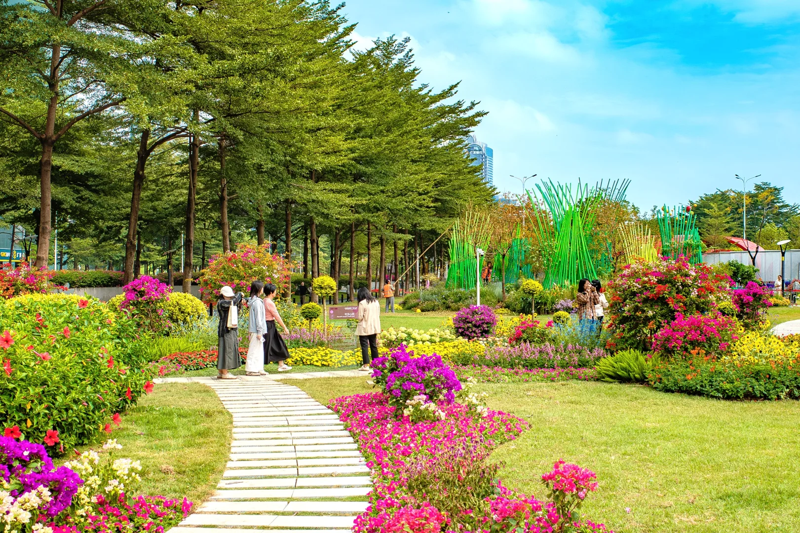 十一月，广州会让你知道为什么叫花城！